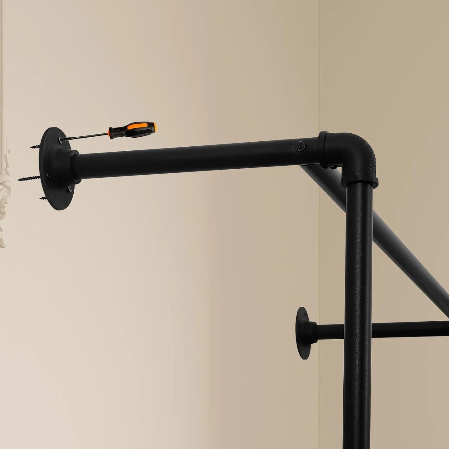Garderobe industrial style Schwarz | Kleiderständer Wand schmal | Metall-Kleiderstange stabil und platzsparend