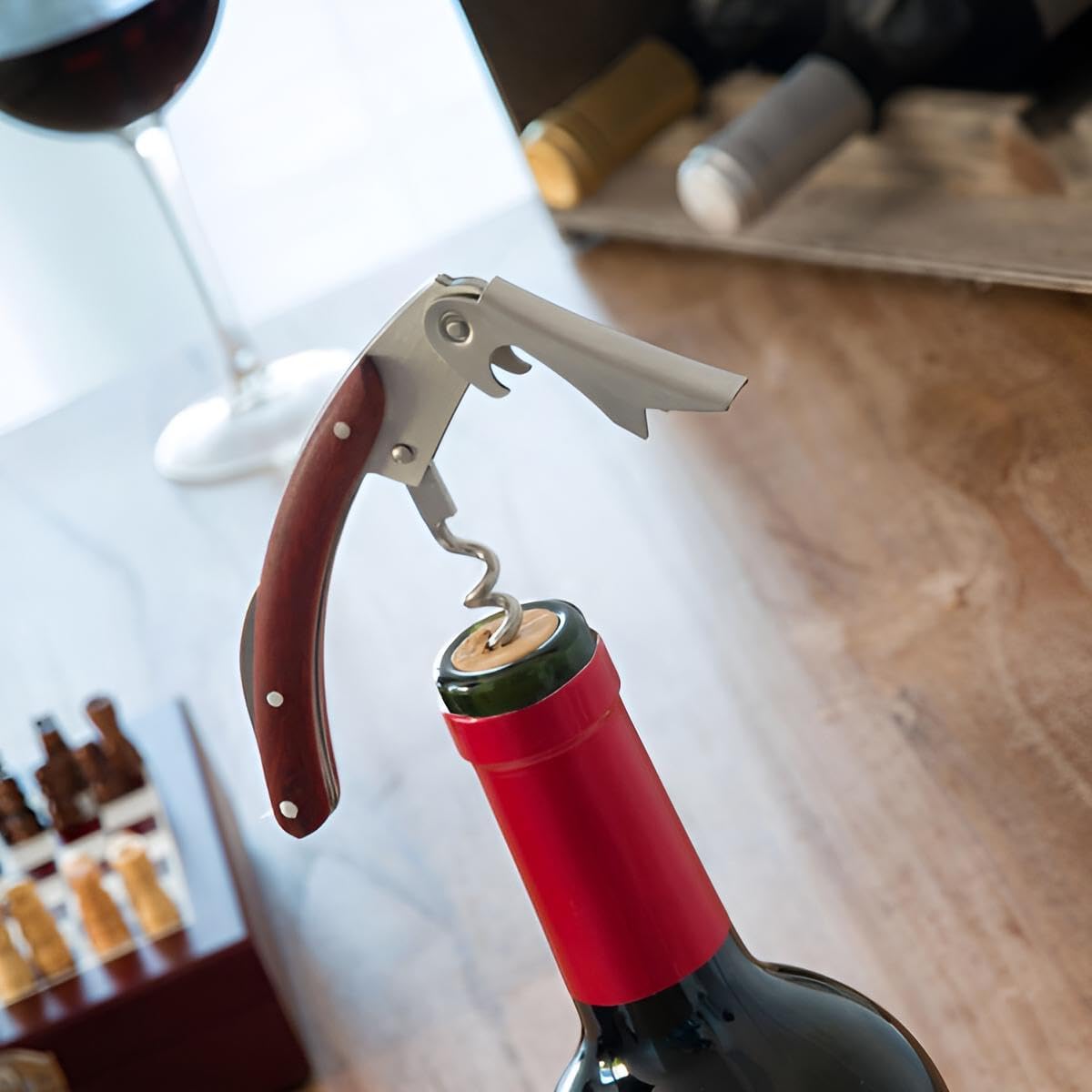 Premium Weinzubehör Geschenkset 37-teilig mit Holzkiste | Geschenkbox für Frauen & Männer | Ausgefallene/Lustige Geschenkidee zu Weihnachten, Ostern & persönlichen Jahrestagen
