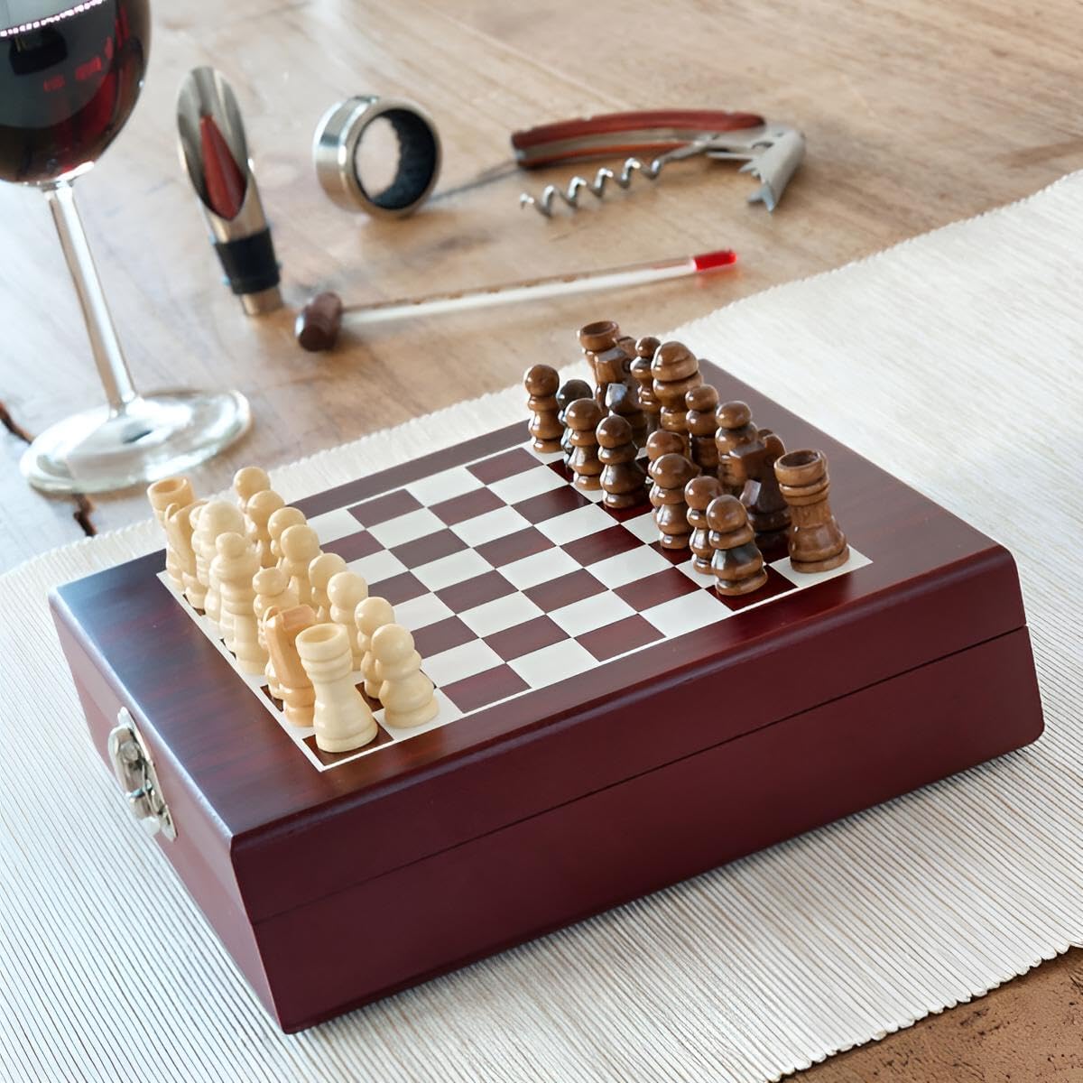 Premium Weinzubehör Geschenkset 37-teilig mit Holzkiste | Geschenkbox für Frauen & Männer | Ausgefallene/Lustige Geschenkidee zu Weihnachten, Ostern & persönlichen Jahrestagen