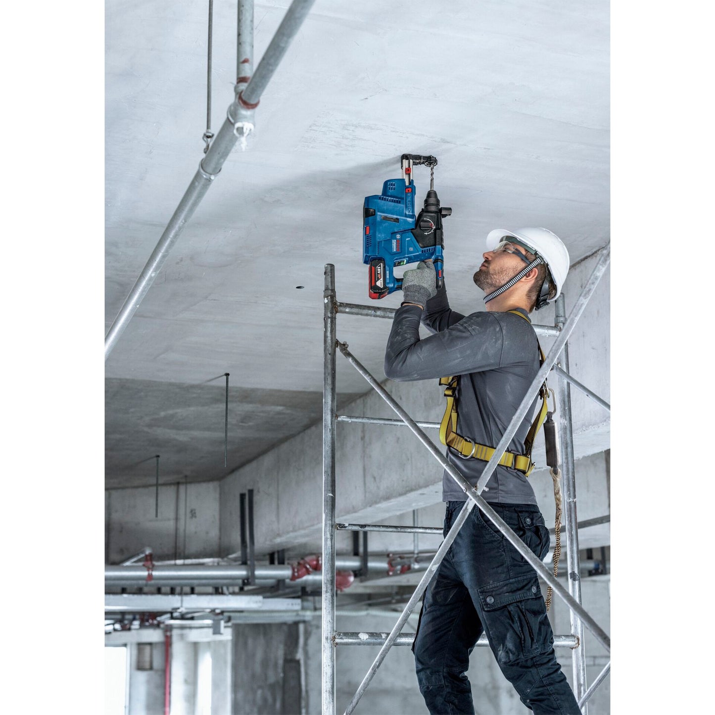 Bosch GBH 18V-24 C Professional Solo in L-BOXX