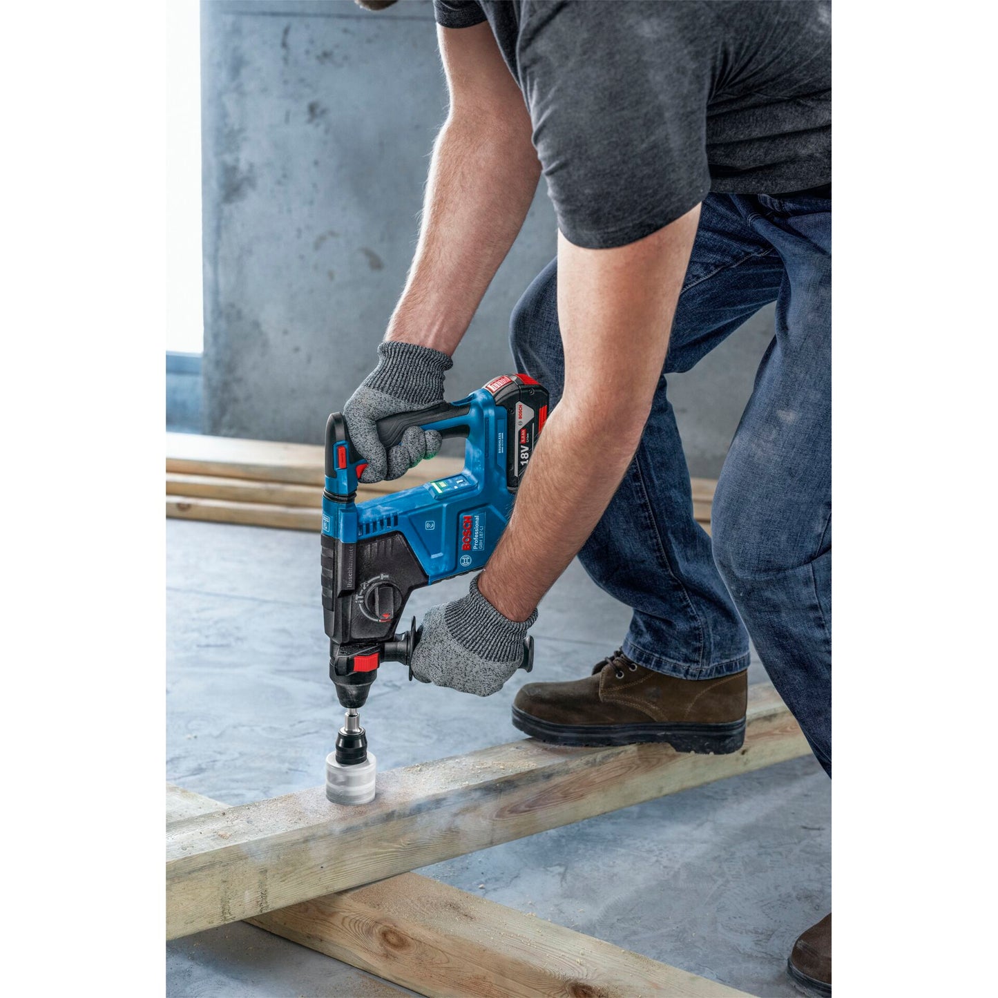 Bosch GBH 18V-24 C Professional Solo in L-BOXX